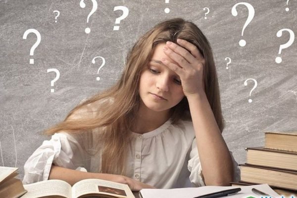 Young woman experiencing stress and overthinking symptoms treated by psychiatrist in Indore